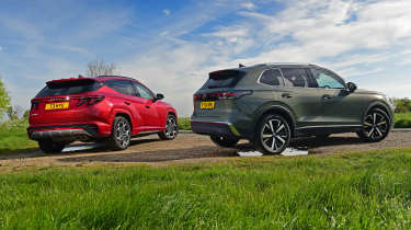 Volkswagen Tiguan and Hyundai Tucson - rear static